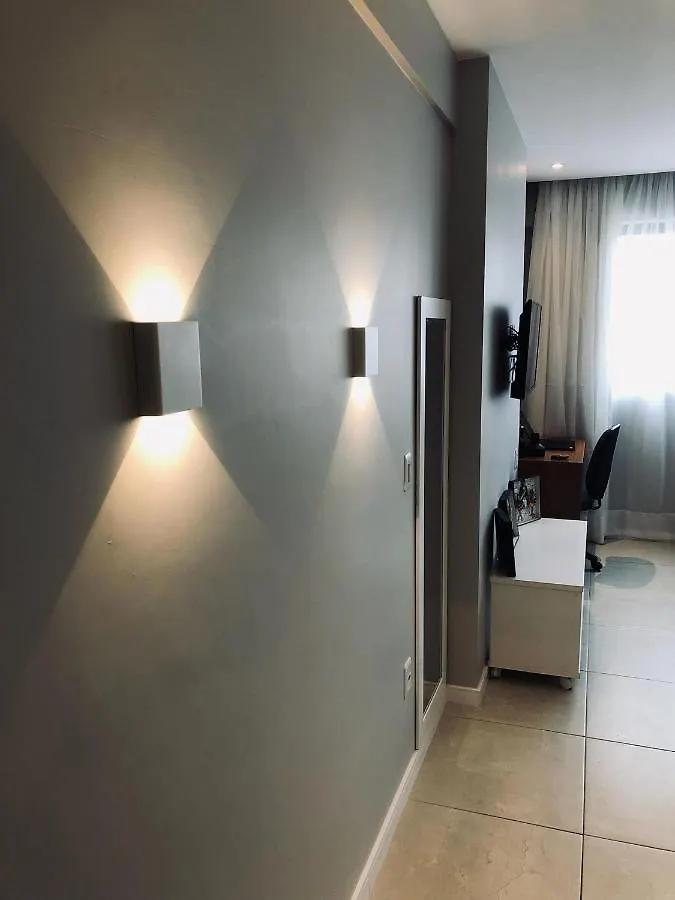 Flat Localizado A 200M Shopping Recife, Bem Perto Da Praia De Boa Viagem E Com Wi-Fi 400Mbps 0*, Recife